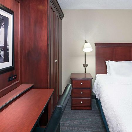 Hampton Inn By Hilton Indianapolis-South Southport Bagian luar foto