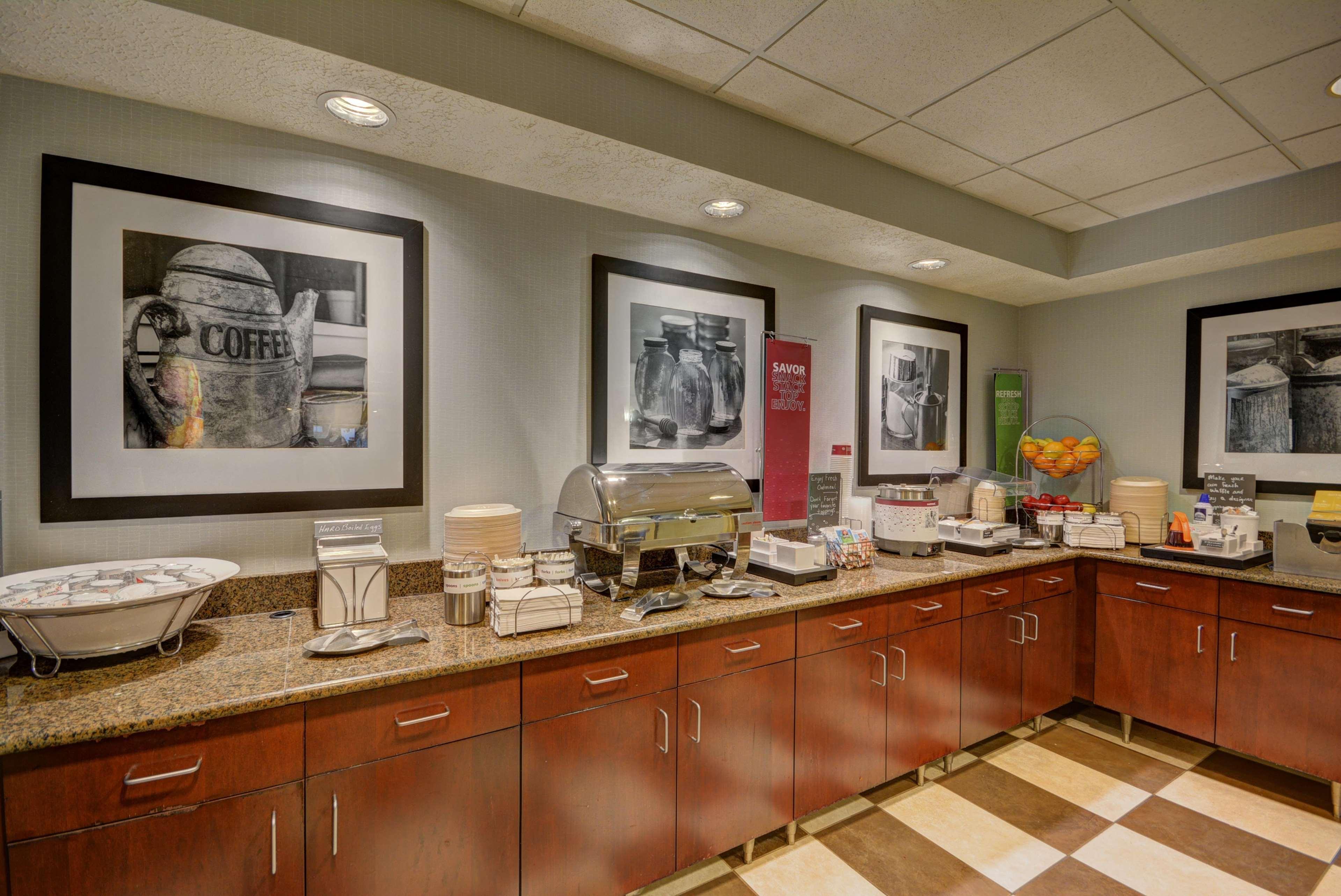 Hampton Inn Indianapolis-South Southport Bagian luar foto