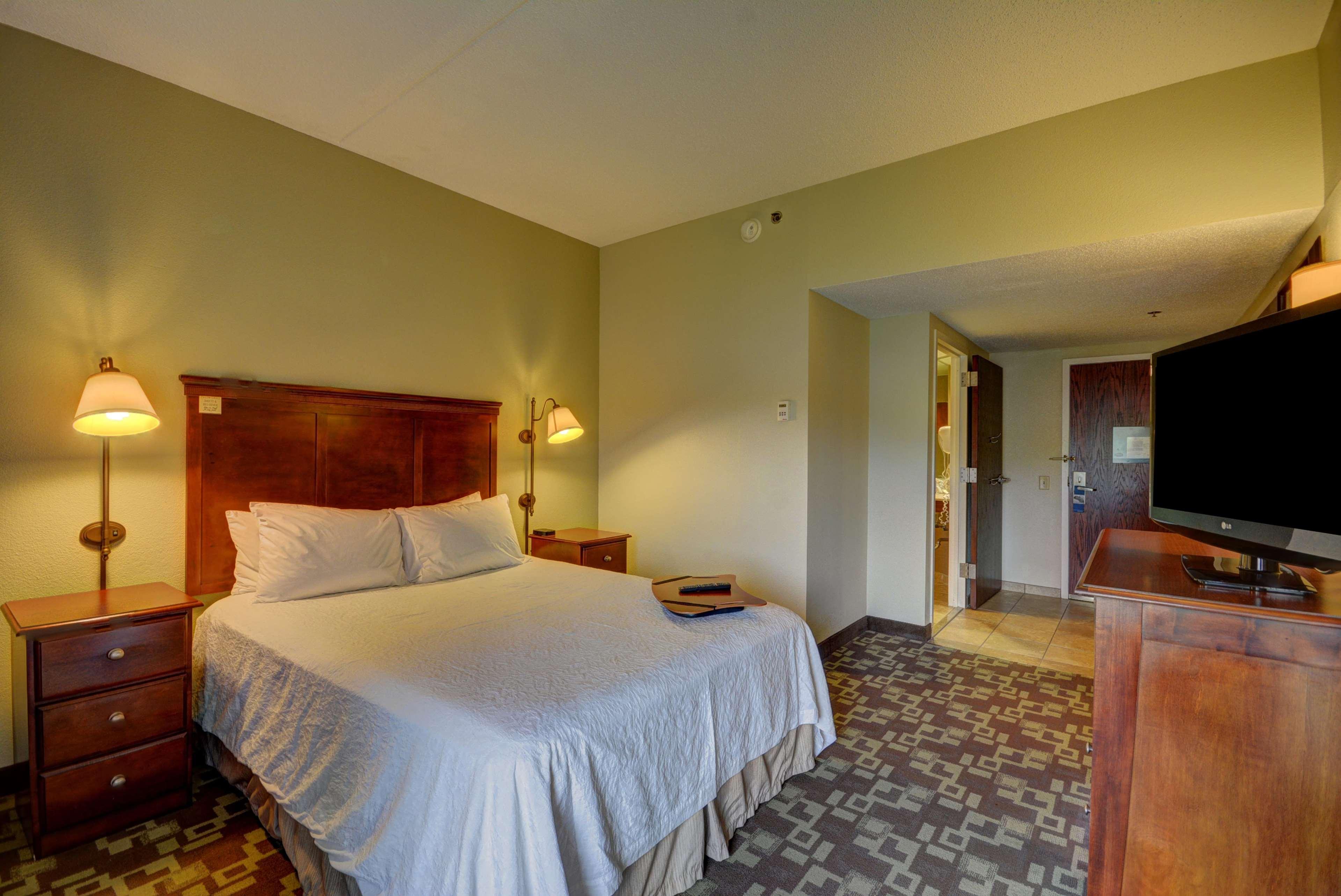 Hampton Inn Indianapolis-South Southport Bagian luar foto