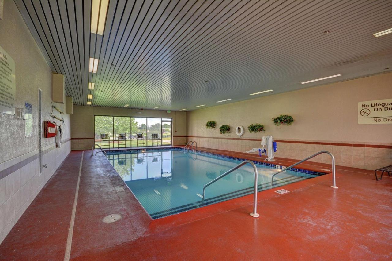 Hampton Inn By Hilton Indianapolis-South Southport Bagian luar foto